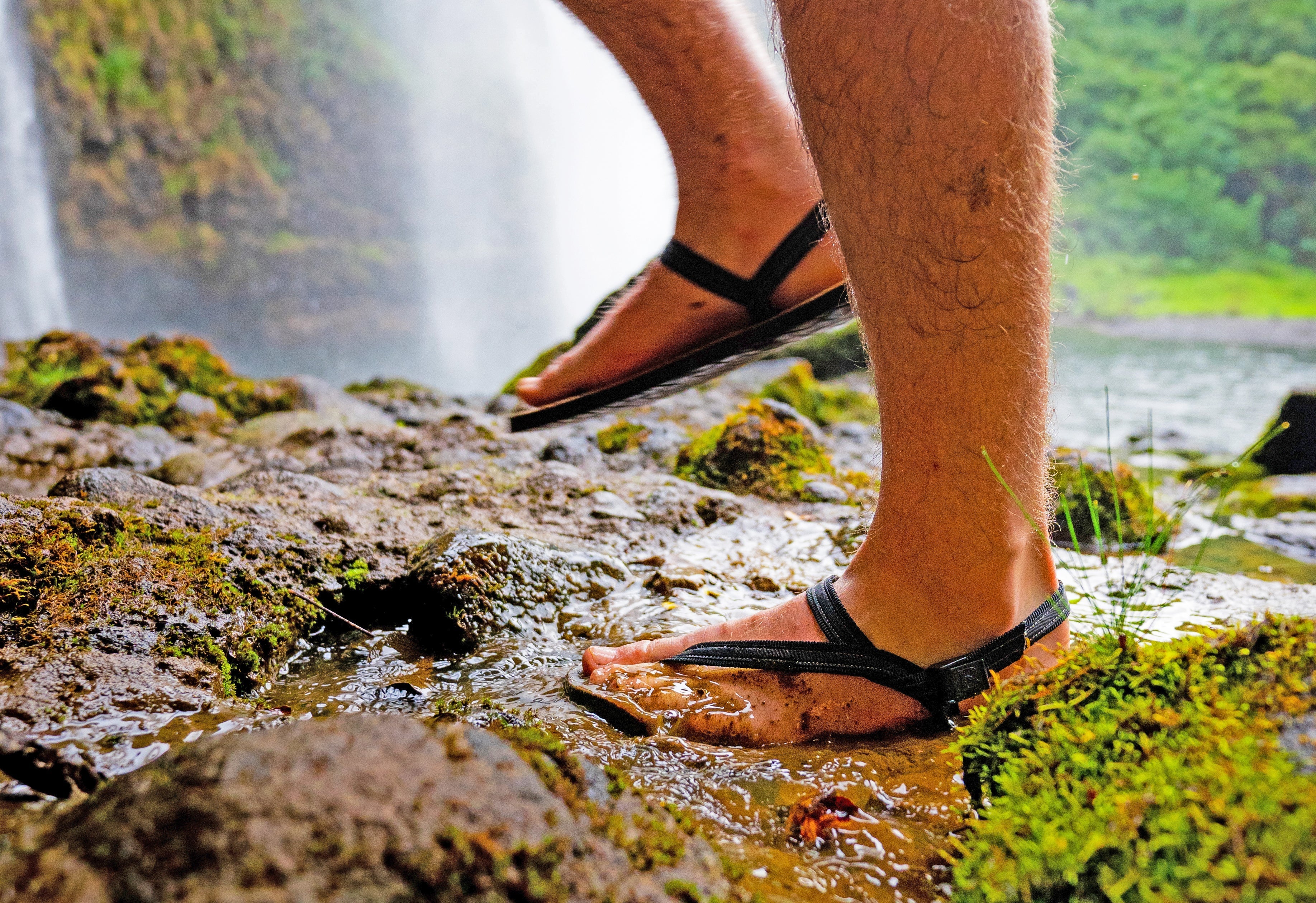 Alpha Sandals - Carbon
