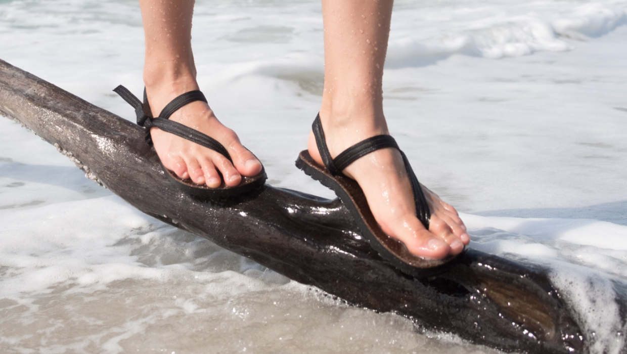 Alpha Sandals - Carbon