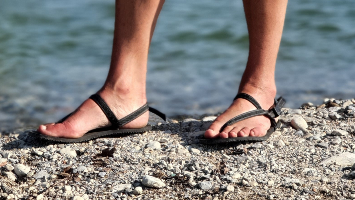 Primal Sandals - Carbon